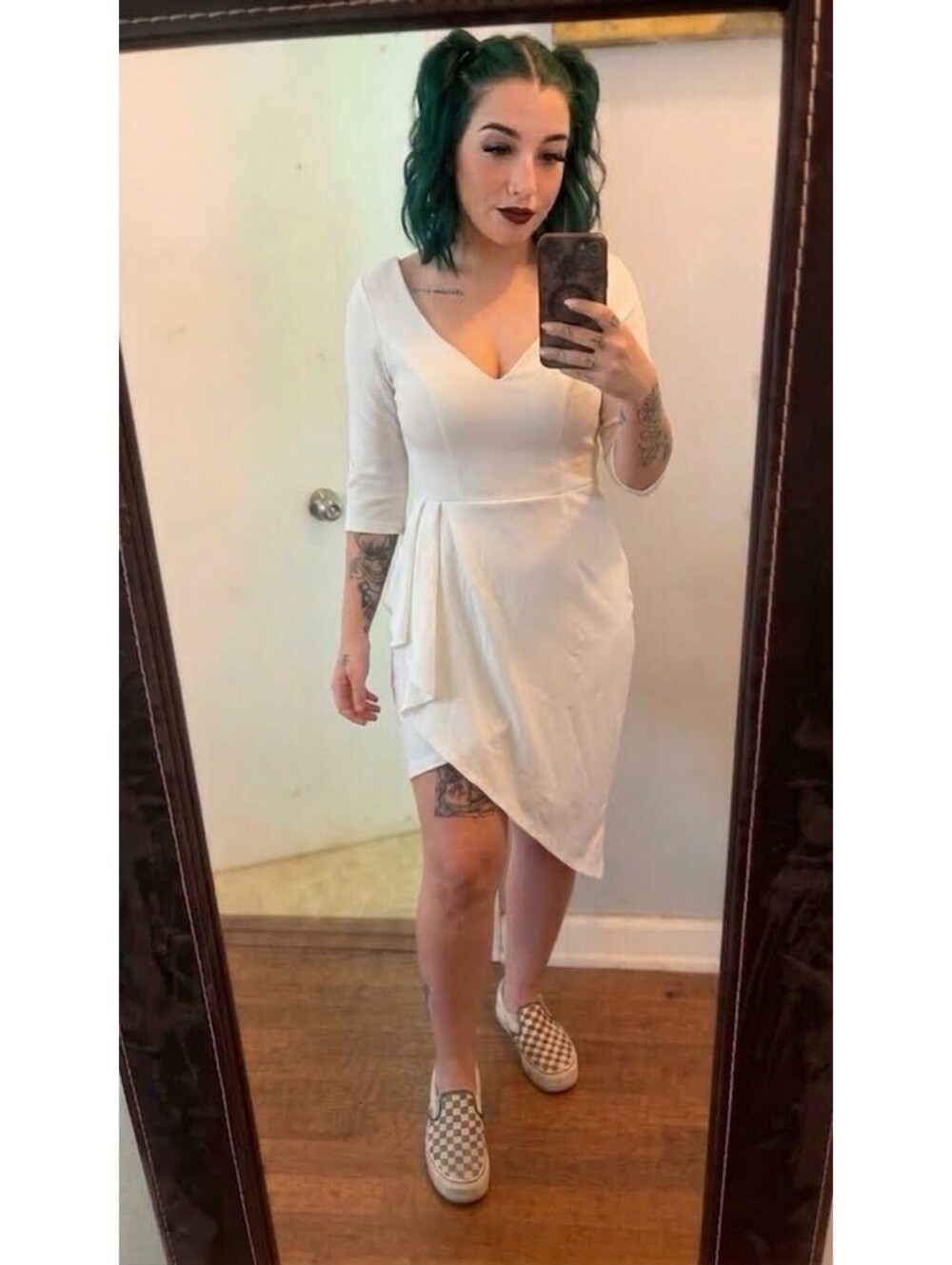 Blossom White Cocktail Dress Asymmetrical Tulip Hem 3/4 Sleeve Size 6